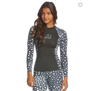 Xcel Ocean Ramsey rashguard with key pocket
